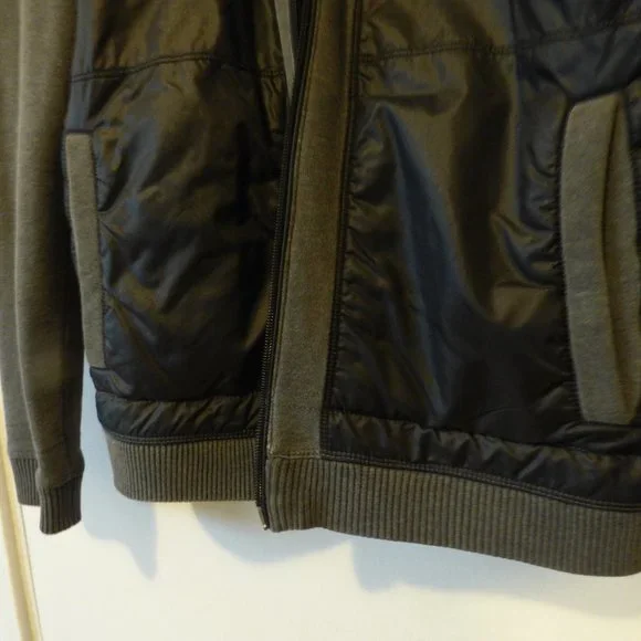 **SOLD** HUGO BOSS - Hybrid full zip cardigan - Sz L (fits M) - Picture 12 of 13